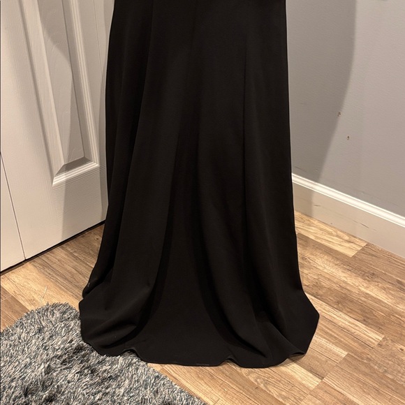 NWOT Betsy & Adam one shoulder crepe trumpet gown - Picture 11 of 13